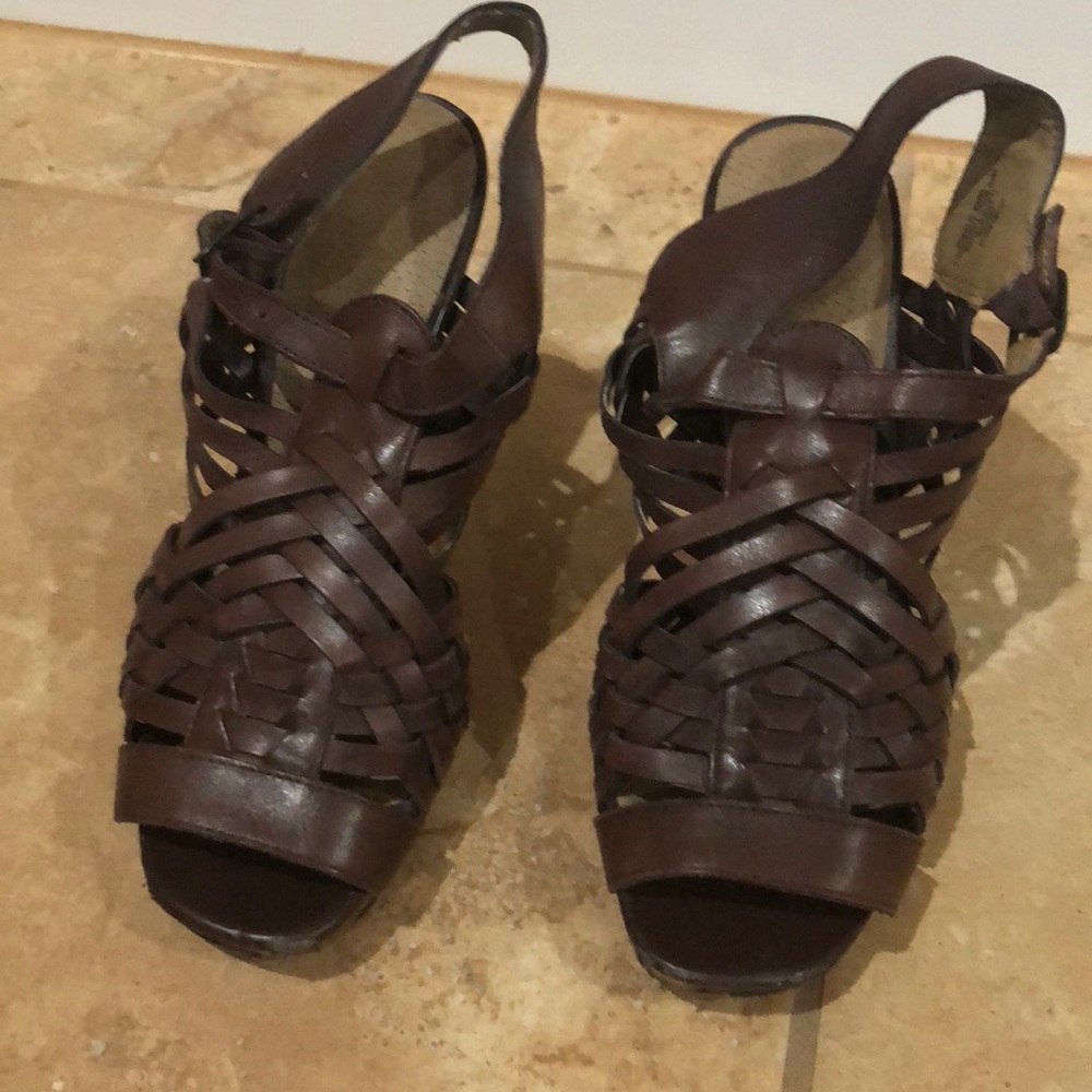 Jessica Simpson Brown Heels